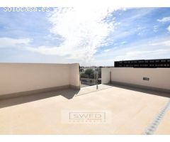 Vivienda adosada con piscina, Aguas Nuevas, Torrevieja.