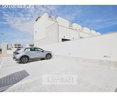 Vivienda adosada con piscina, Aguas Nuevas, Torrevieja.