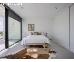 Villas con piscina privada en Altaona Golf & Country Village, Murcia.
