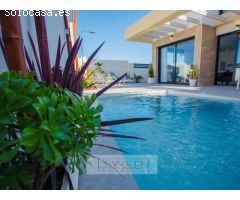 Villas modernas en Los Montesinos.