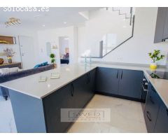Villas modernas en Los Montesinos.