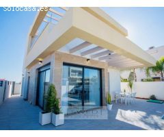 Villas modernas en Los Montesinos.