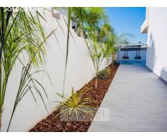 Villas modernas en Los Montesinos.