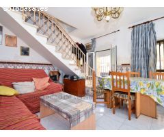 CASA DE 3 DORMITORIOS EN CASCO ANTIGÜO DE ÁGUILAS