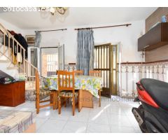 CASA DE 3 DORMITORIOS EN CASCO ANTIGÜO DE ÁGUILAS