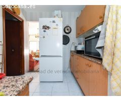 CASA DE 3 DORMITORIOS EN CASCO ANTIGÜO DE ÁGUILAS