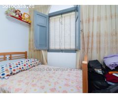 CASA DE 3 DORMITORIOS EN CASCO ANTIGÜO DE ÁGUILAS