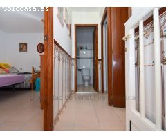 CASA DE 3 DORMITORIOS EN CASCO ANTIGÜO DE ÁGUILAS