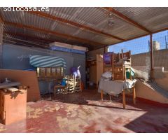 CASA DE 3 DORMITORIOS EN CASCO ANTIGÜO DE ÁGUILAS
