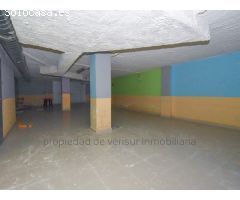 AMPLIO LOCAL COMERCIAL EN LA ZONA DE LOS ARCOS