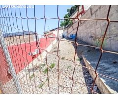 SOLAR URBANO EN AGUILAS