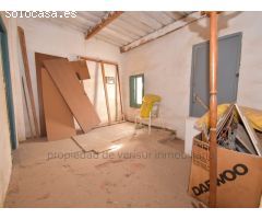 ¡Haz realidad el hogar de tus sueños en Águilas!