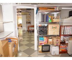 Local de 111 m2 diáfano en zona comercial Vélez-Málaga