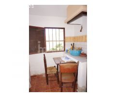 Amplio Cortijo con encanto sobre una parcela de 16.590 m2 en Canillas de