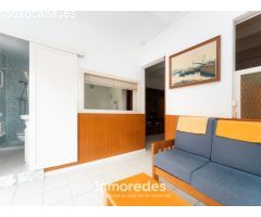 Oportunidad!! Piso con ascensor exterior en Les Corts con 3 dormitorios