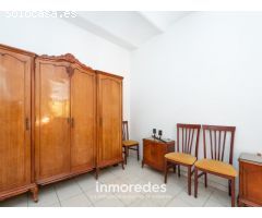Oportunidad!! Piso con ascensor exterior en Les Corts con 3 dormitorios