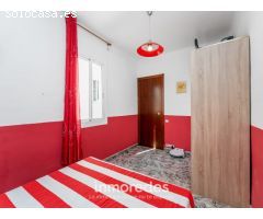 Luz, tranquilidad y potencial en el corazón de Sagrada Familia - Piso alto con