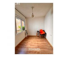 Piso en venta en calle de la Mare de Déu dels Angels exterior