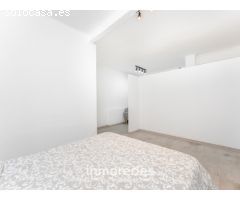 ¡Oportunidad única! Bajos completamente diáfano y reformado con amplio patio