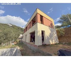 Exclusiva villa de lujo de obra nueva en Santa Cristina dAro