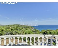 Villa con espectaculares vistas al mar y amplios espacios
