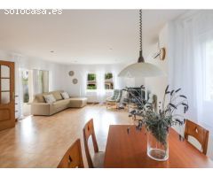 Villa con espectaculares vistas al mar y amplios espacios
