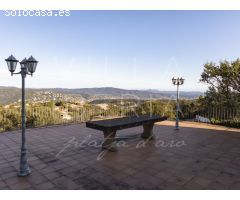 PRECIOSA VILLA CON VISTAS PANORÁMICAS