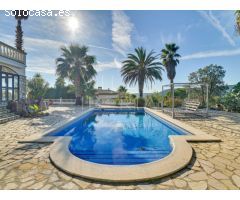 ENCANTADORA VILLA CON PISCINA Y VISTAS ESPECTACULARES