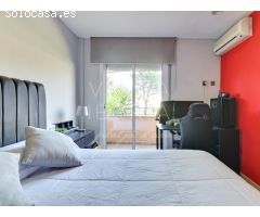 BONITA CASA ADOSADA EN ZONA RESIDENCIAL TRANQUILA, A 10 MINUTOS DE LA PLAYA DE