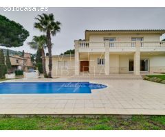 ELEGANTE CASA EN TORREBOSCA