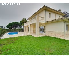 ELEGANTE CASA EN TORREBOSCA