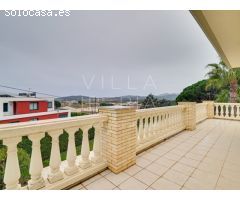 ELEGANTE CASA EN TORREBOSCA