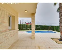 ELEGANTE CASA EN TORREBOSCA
