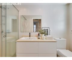 Exclusivo apartamento renovado con vistas al mar