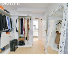 Exclusivo apartamento renovado con vistas al mar