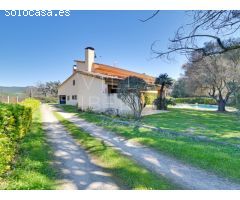 Exclusiva finca con piscina, pista de tenis y total privacidad en la Costa Brava