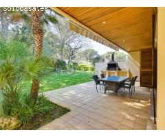 Exclusiva finca con piscina, pista de tenis y total privacidad en la Costa Brava