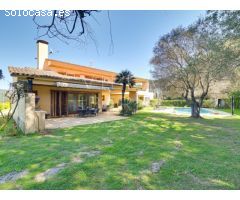 Exclusiva finca con piscina, pista de tenis y total privacidad en la Costa Brava