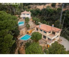 EXCLUSIVA VILLA CON VISTAS PANORÁMICAS AL MAR EN PUNTA BRAVA