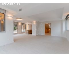 EXCLUSIVA VILLA CON VISTAS PANORÁMICAS AL MAR EN PUNTA BRAVA