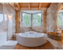 EXCLUSIVA VILLA CON VISTAS PANORÁMICAS AL MAR EN PUNTA BRAVA