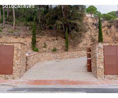 EXCLUSIVA VILLA CON VISTAS PANORÁMICAS AL MAR EN PUNTA BRAVA