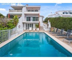 Chalet con piscina y licencia turística en Cala Galdana