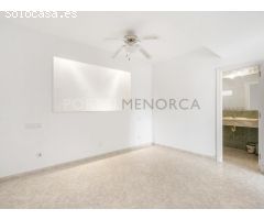 Chalet con piscina y licencia turística en Cala Galdana