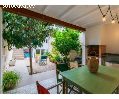 Espaciosa casa reformada con patio en Ciutadella