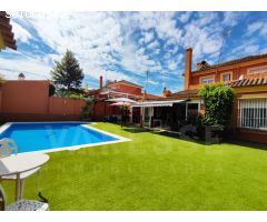 Chalet Independiente con Piscina!!