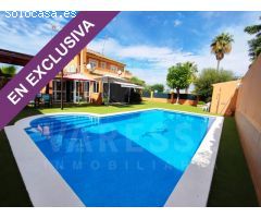 Chalet Independiente con Piscina!!