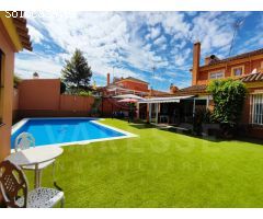 Chalet Independiente con Piscina!!