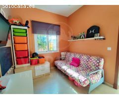 Chalet Pareado con Piscina Propia