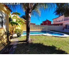 Chalet Pareado con Piscina Propia